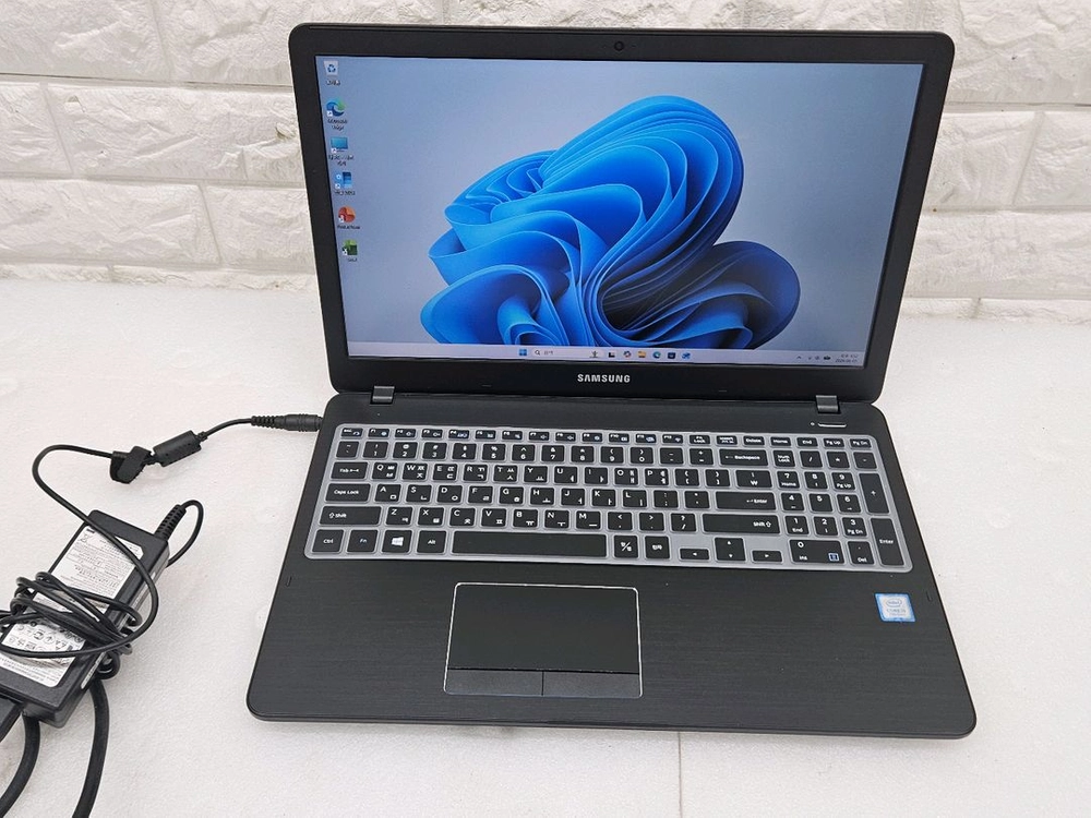 삼성 15.6인치 노트북 i5-7200u 입니다 - 안심되는 중고거래