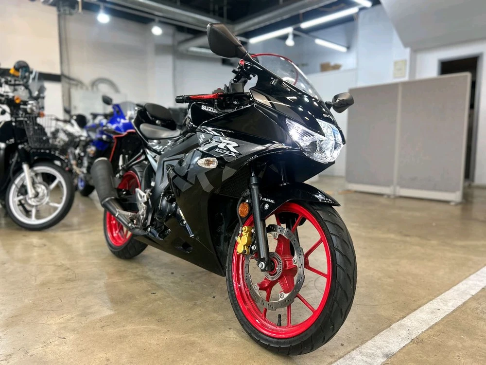 스즈키 GSX-R125 21년 1만km 무사고차량 이미지