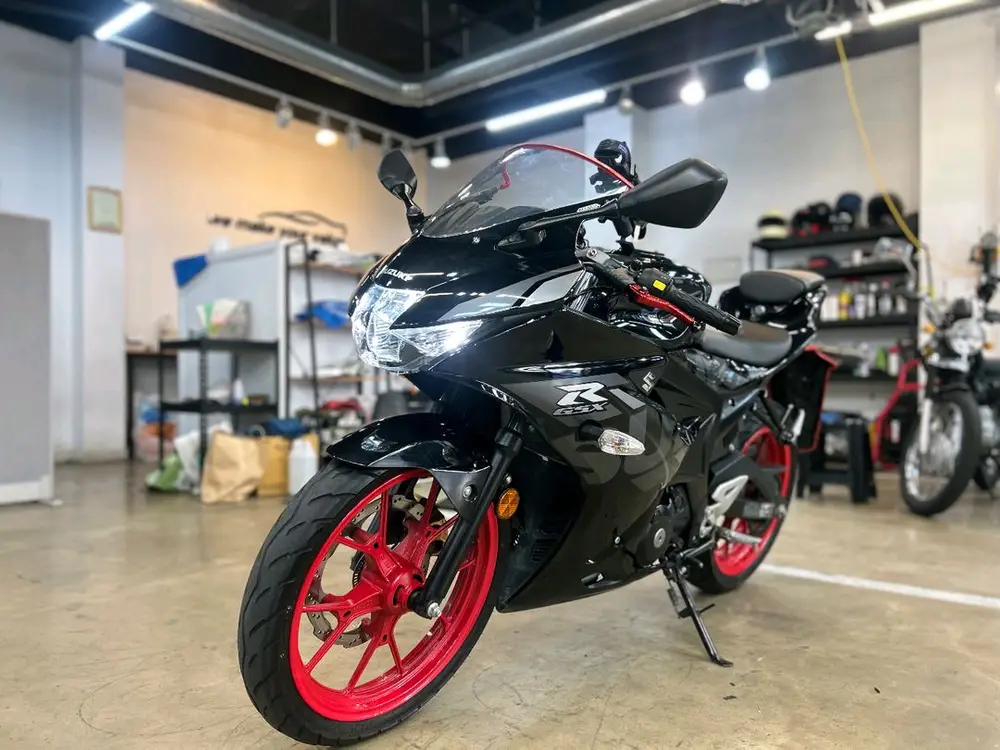스즈키 GSX-R125 21년 1만km 무사고차량 이미지