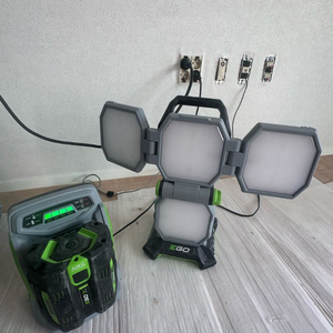 이고파워 EGO POWER 충전 작업등 이미지