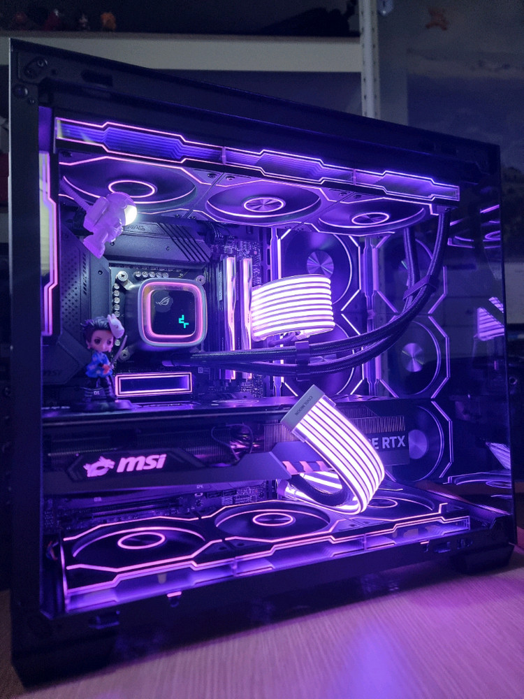 초고사양 인텔 게이밍 컴퓨터 13700k rtx 4070 ti 팝니다. 이미지