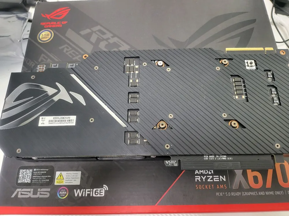 rtx2080ti asus matrix 이미지