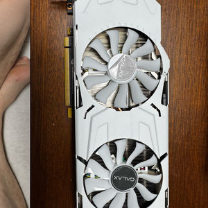 갤럭시 1080ti 이미지