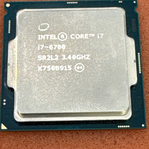 인텔 i7-6700 CPU 이미지