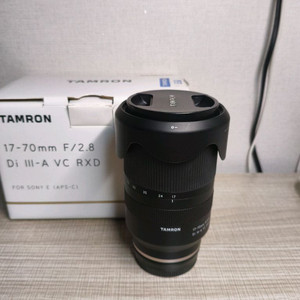 탐론 17-70mm f2.8 렌즈. 소니용 이미지
