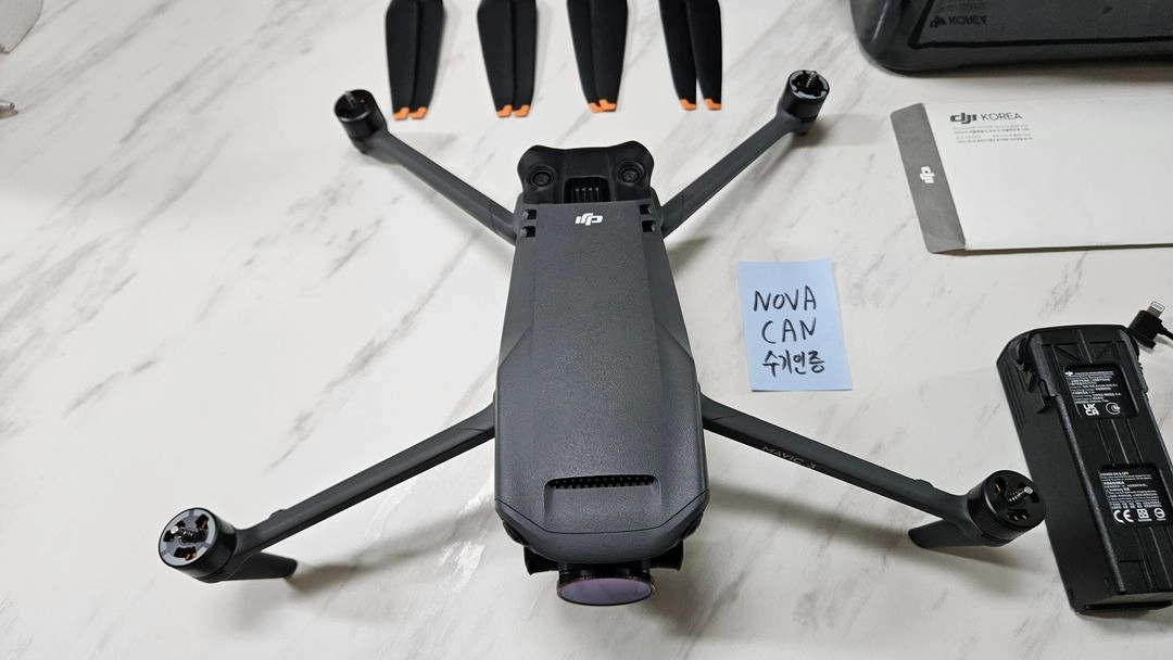Dji 매빅3 단품셋 & 케이스 & 태블릿거치대 판매합니다 이미지