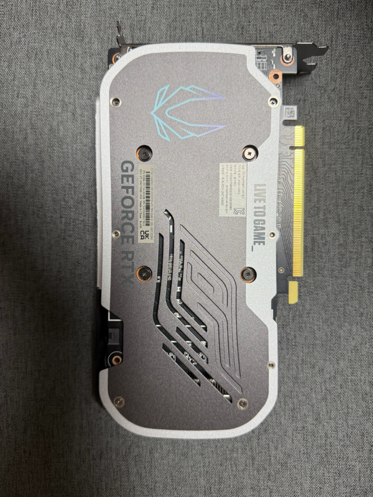 RTX 4070 조탁 Zotac 이미지