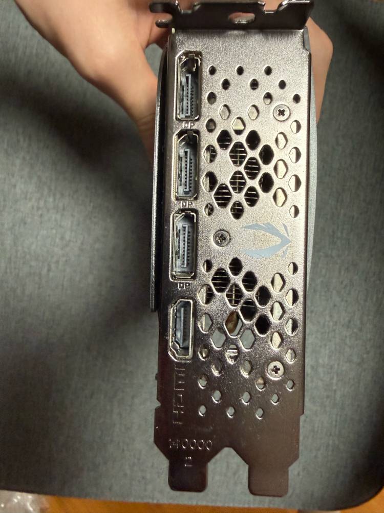 RTX 4070 조탁 Zotac 이미지