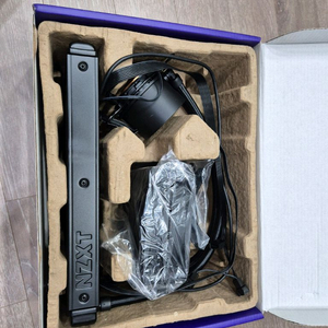 크라켄240 수냉쿨러팝니다 이미지