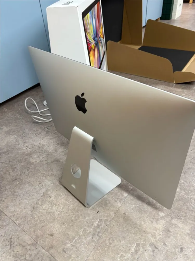 아이맥 Retina 5K 27인치 3대 (2019/2020/2020) 이미지