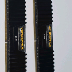 커세어 메모리 DDR4 32GB(16GBx2)세트 이미지