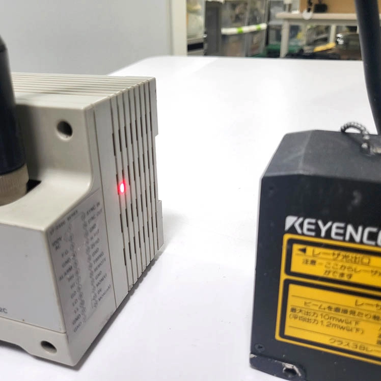 KEYENCE LF-2510 25미터 장거리 레이저 변위계 이미지
