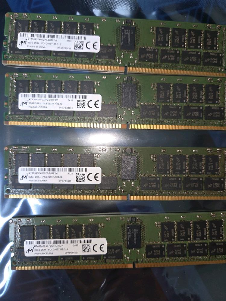 ddr4 서버 32gb 2rx4 2933y 같은랏 8개 이미지