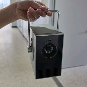 LG 시네빔 큐브 Laser 4K HU710PB 사용시간 1시간 이미지
