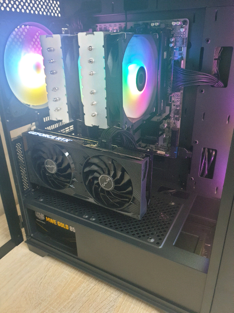 라이젠 7500F 32G 1T RTX 4070 SUPER 미사용 신품동일 본체 이미지
