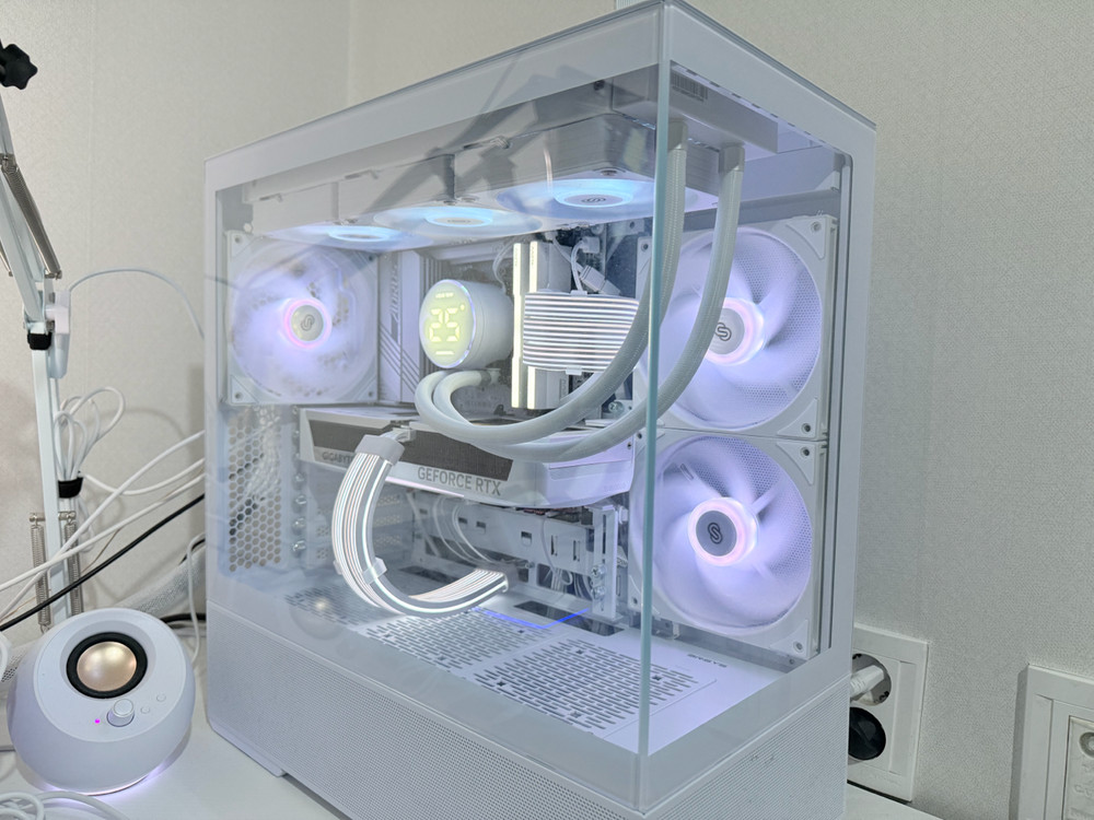5070 7800X3D 데스크탑 이미지