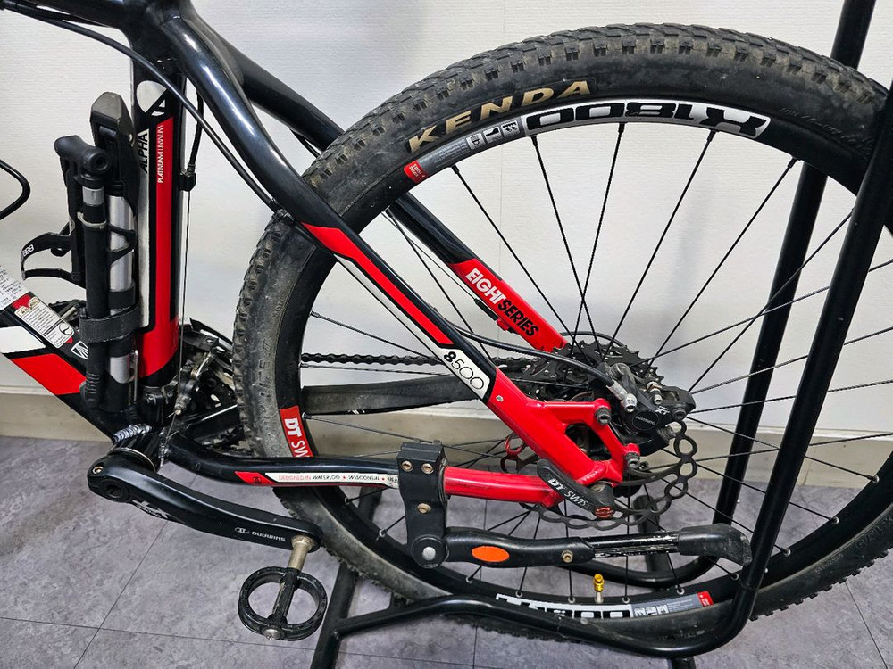 12년 트렉 8500 MTB 자전거 17.5인치 XT30단 이미지