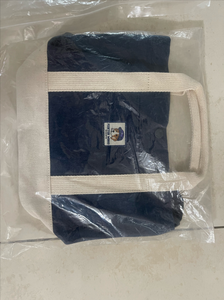 헤지스키즈 포인터웍스 크로스백 미사용 새상품 이미지