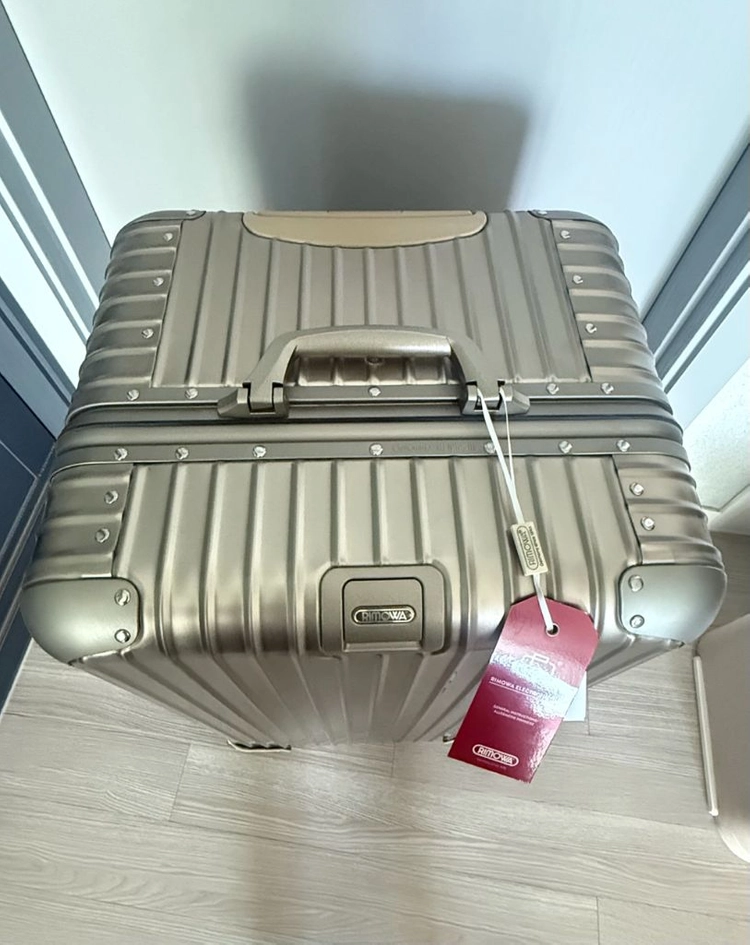 (할인)RIMOWA 새상품 전자태그 스포츠 80 이미지