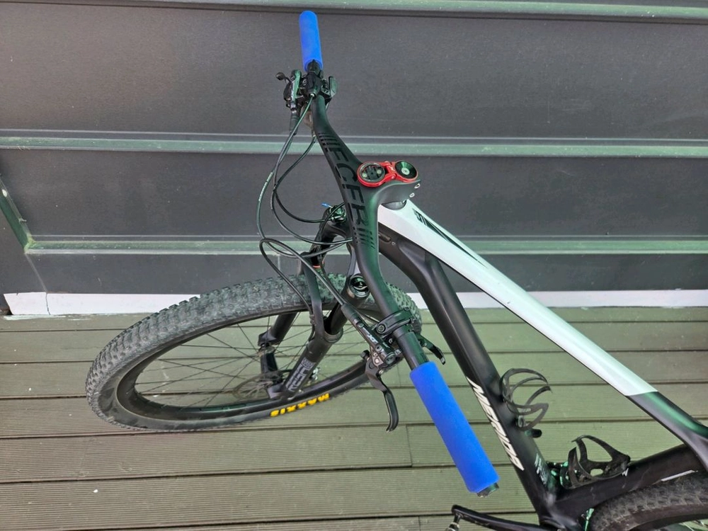 메리다 카본 MTB 29인치 하드테일 자전거 이미지
