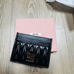미우미우 카드지갑 이미지