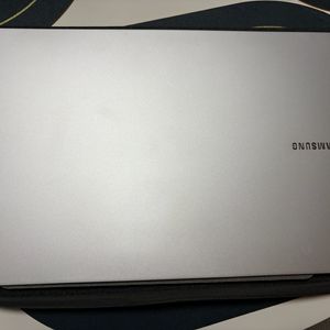 삼성 갤럭시북2 프로 15.6인치 (i5/RAM 16GB/SSD 256GB/배터리 사이클 48회) 이미지