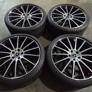 벤츠 W213 E350 마차 20인치 정품 휠타이어 이미지