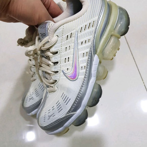 나이키 베이퍼맥스360 파슬실버 이미지