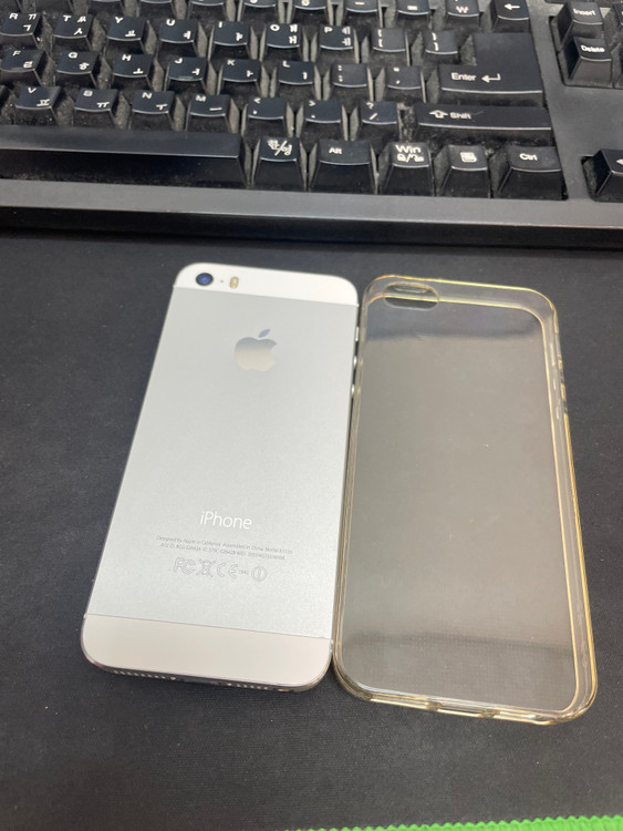 아이폰5S 실버 16GB 해외판 배터리100% 상태좋은 중고11만6팝니다 이미지
