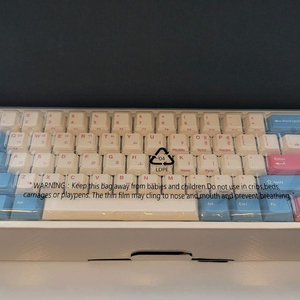 레오폴드 기계식키보드 fc660mbt 청축 이미지