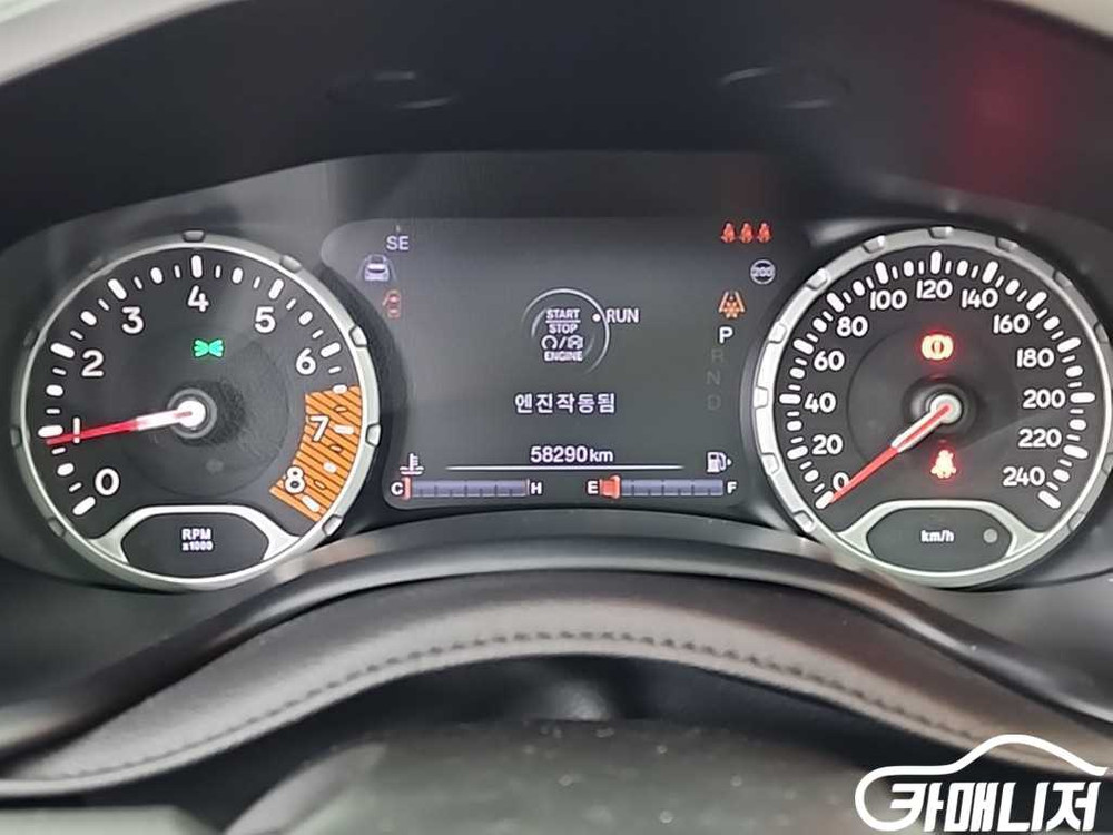 [지프]레니게이드 2.4 리미티드 AWD 6월초특가 이미지
