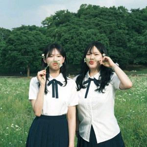 대만교복 상견니 졸업사진 판매 이미지