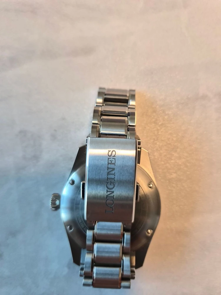 론진 스피릿 줄루타임GMT 39mm 그린 팝니다 이미지