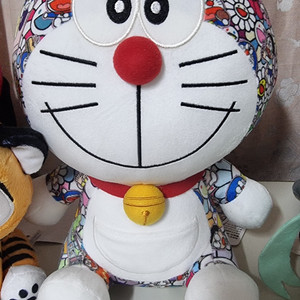 도라에몽 무라카미다카시 인형입니다 이미지