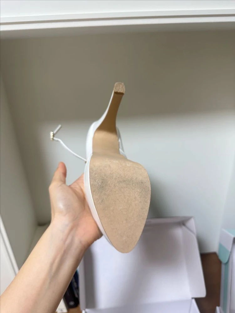 슈즈드블랑 웨딩슈즈 235사이즈 거의 새상품 14cm 이미지