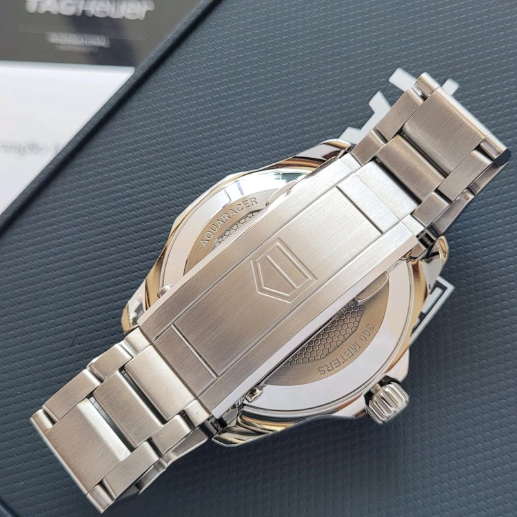 태그호이어 아쿠아레이서 프로페셔널300 실버 43mm 이미지
