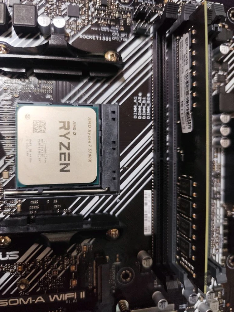 라이젠5700x B550M WIFI II 메인보드 RTX5060 ti 이미지