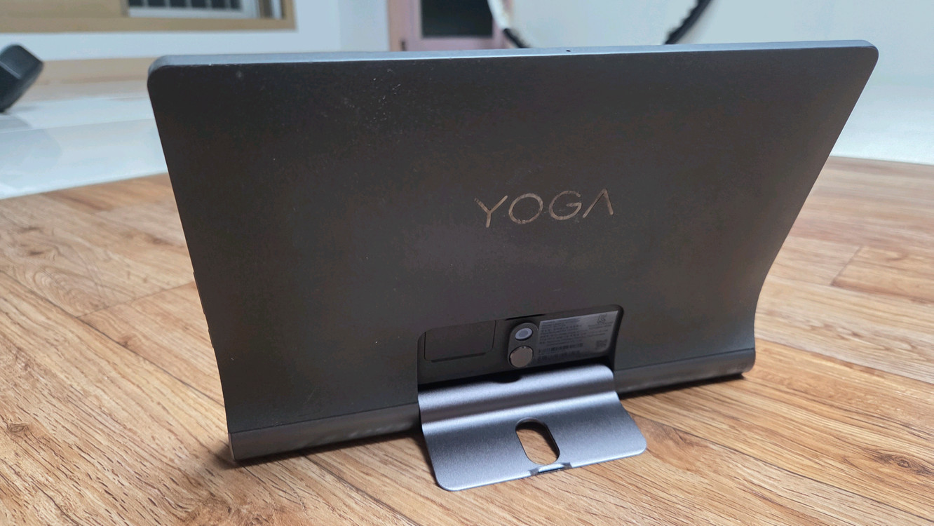 Lenovo 705f 요가탭 이미지