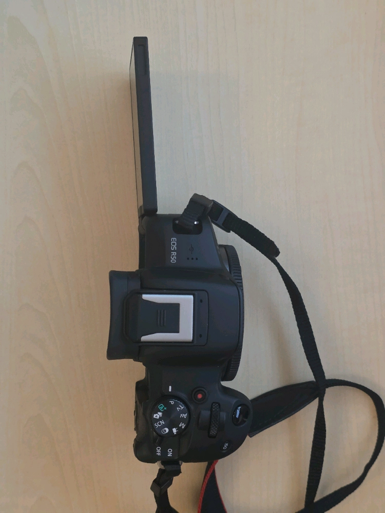 캐논 EOS R50 18-45렌즈킷 풀박스 이미지