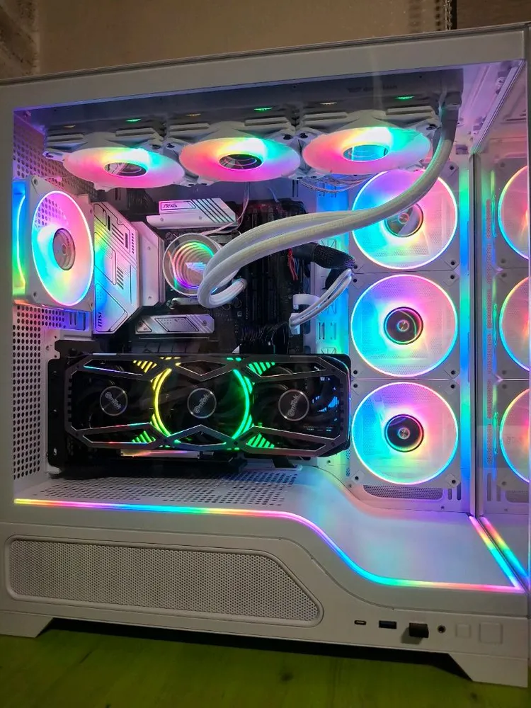 이엠텍 RTX3080 10GB 블랙에디션 LHR 이미지