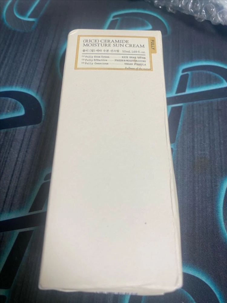 새상품)풀리 쌀 세라 수분 선크림 50ml 이미지