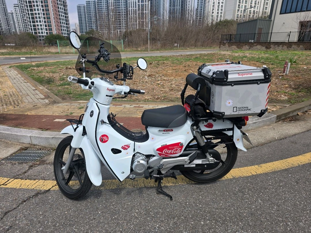 25년식 슈퍼커브 판매합니다 이미지