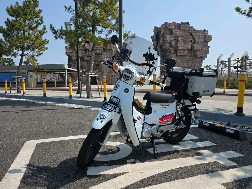 25년식 슈퍼커브 판매합니다 이미지