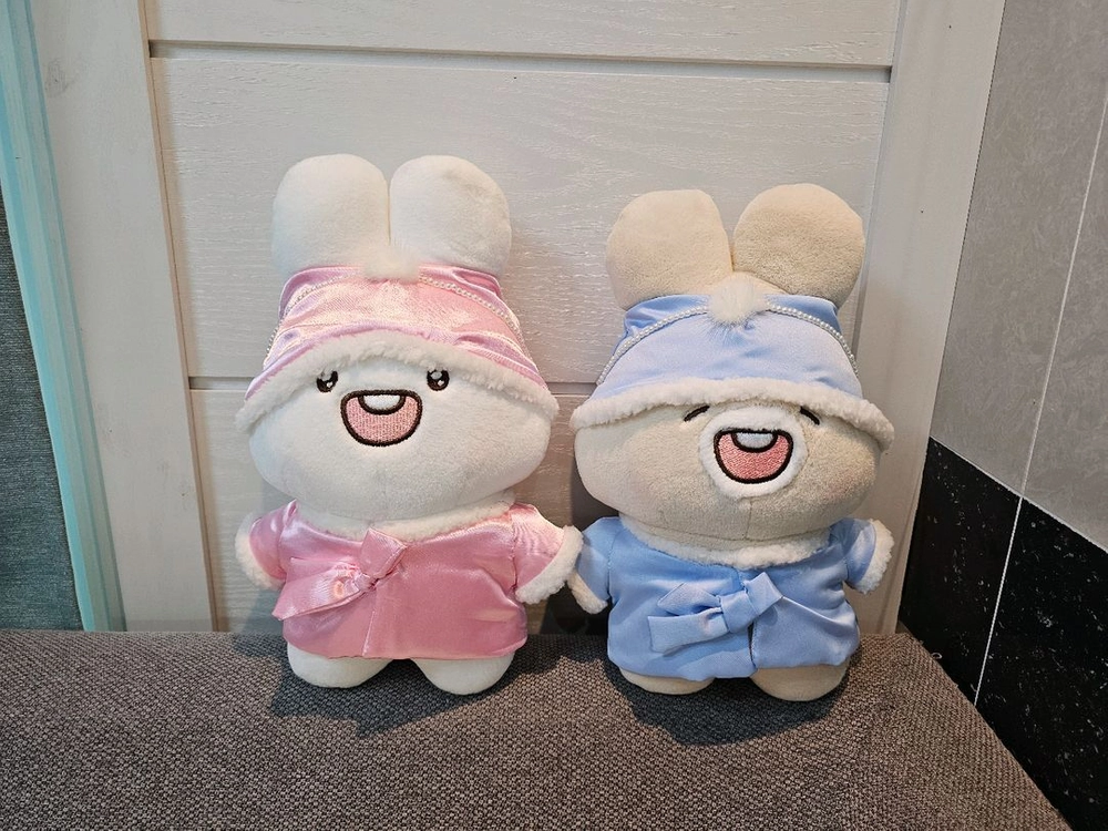 슈야 한복 토야 한복 중형인형 팔아요 이미지