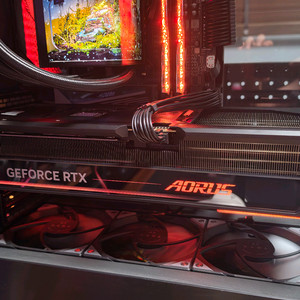 RTX 5090 기가바이트 어로스 마스터 이미지