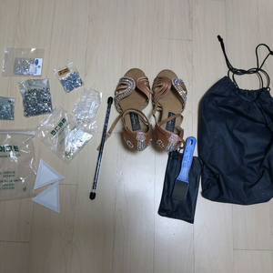 여성용 라틴댄스화, 크리스탈 부자재 일괄로 팔아요 이미지