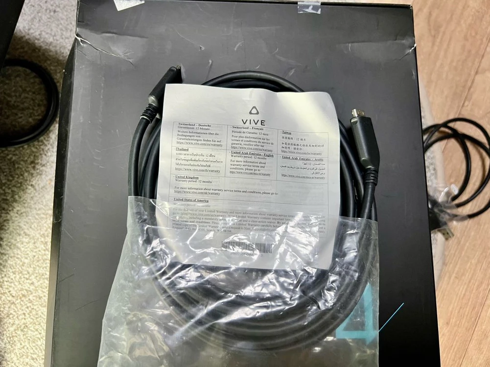 HTC VIVE PRO 2 VR 헤드셋 이미지