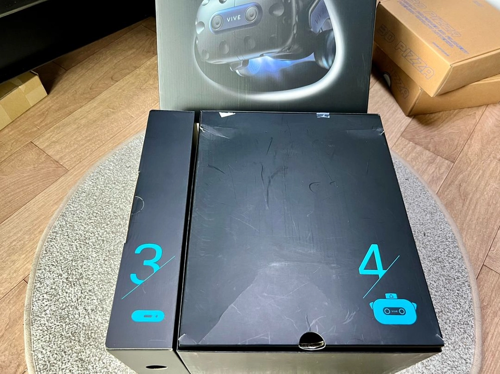 HTC VIVE PRO 2 VR 헤드셋 이미지