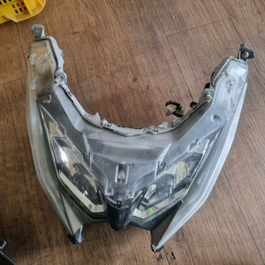 AK550 헤드라이트 이미지