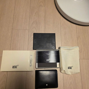 몽블랑 정품 14548 6CC 남자 반지갑 싸게 판매합니다 이미지